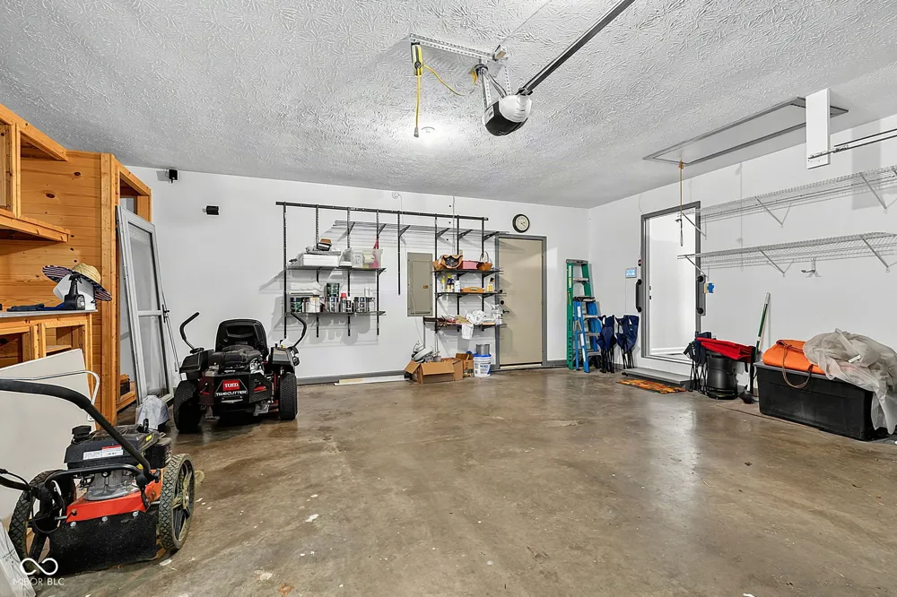 1006 Barry Drive Lebanon, IN 46052