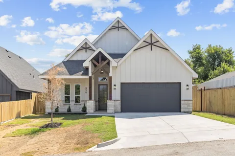 3203 NW 33rd Street
