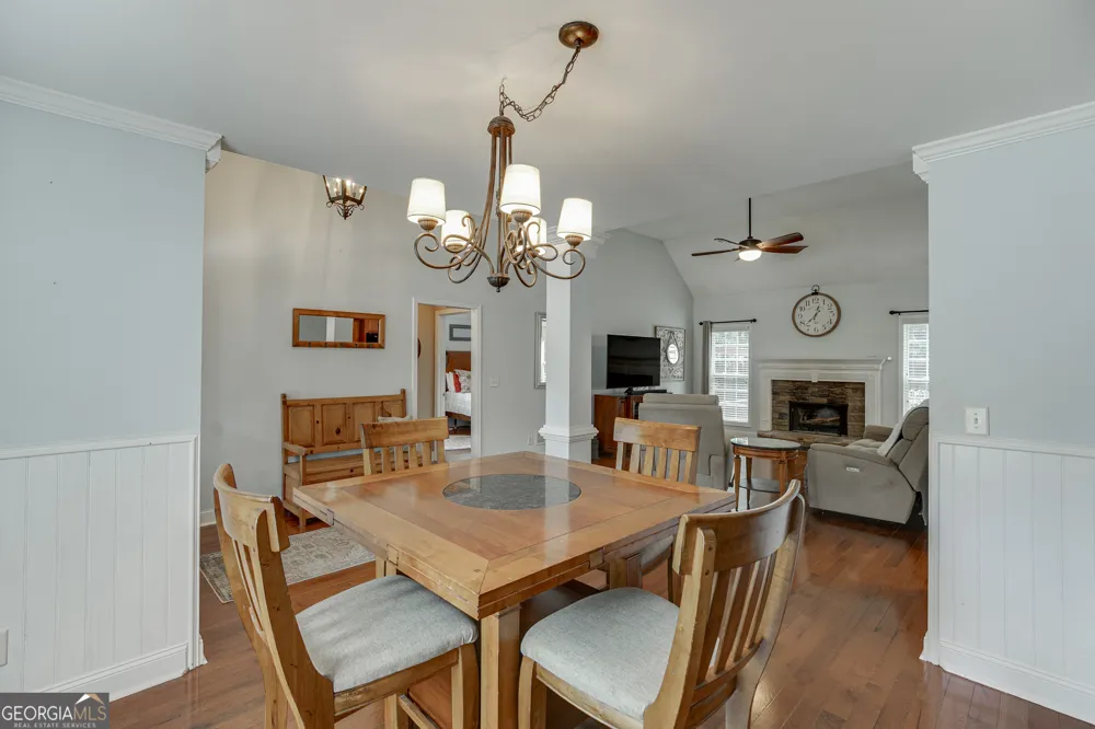 646 Forest Pine DR Ball Ground, GA 30107