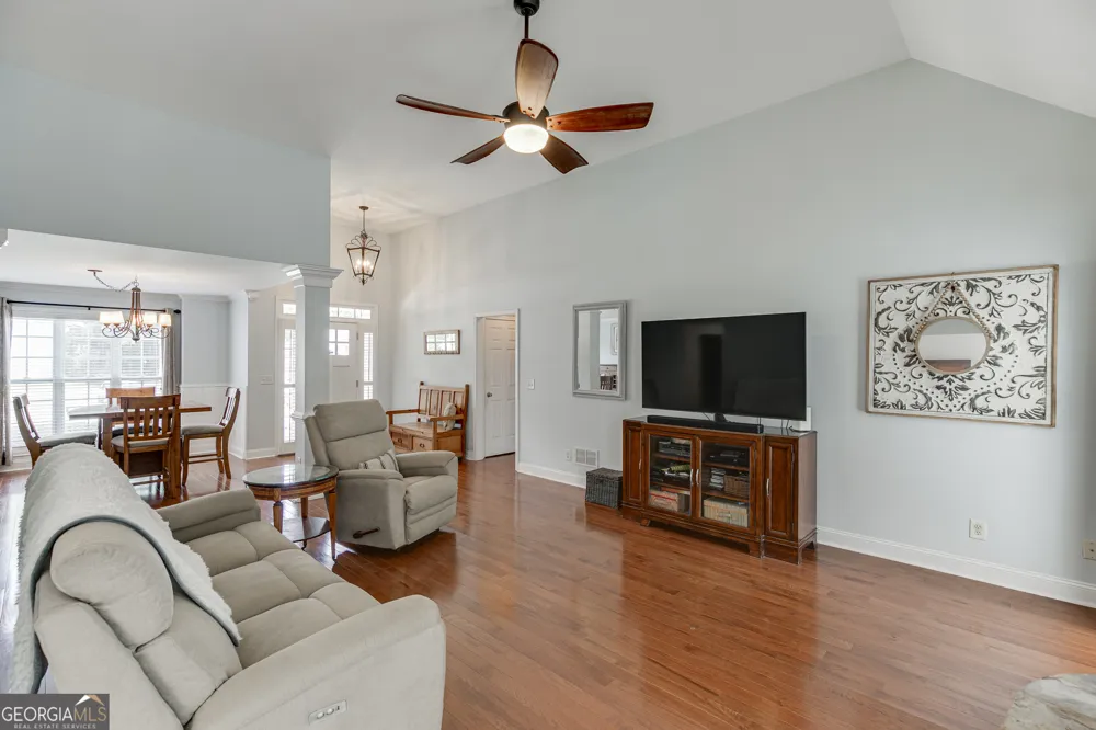 646 Forest Pine DR Ball Ground, GA 30107