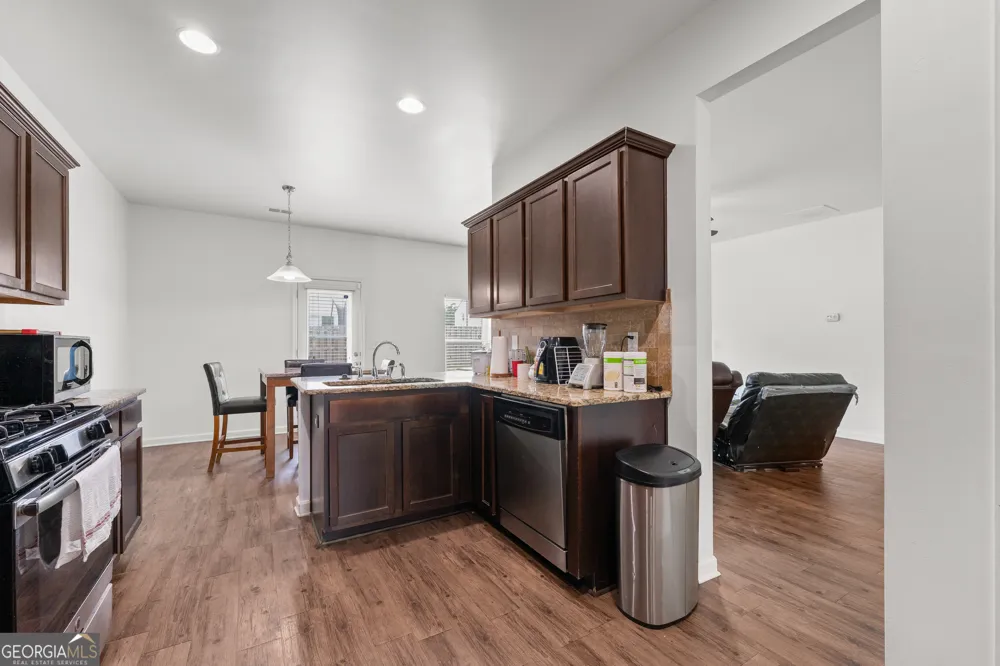 3107 Rex Ridge CIR Rex, GA 30273