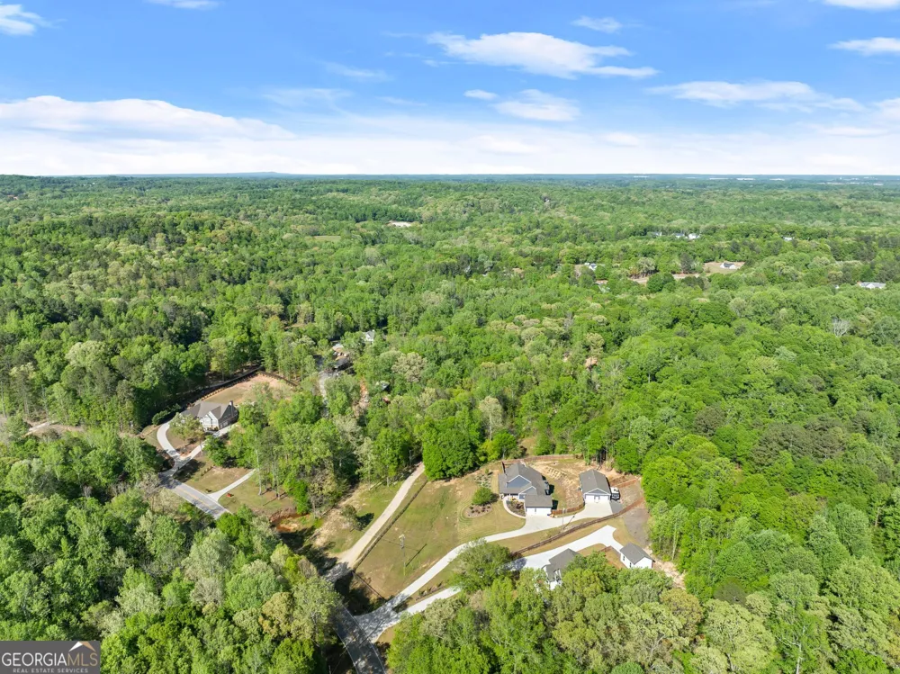 360 Davenport RD Braselton, GA 30517