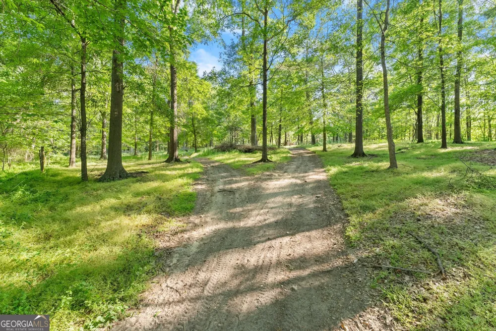 360 Davenport RD Braselton, GA 30517