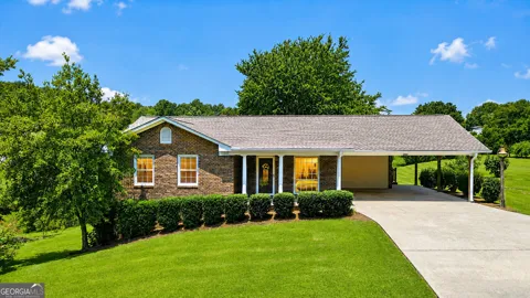 3863 Highway 105
