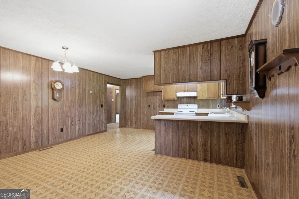 3863 Highway 105 Baldwin, GA 30511