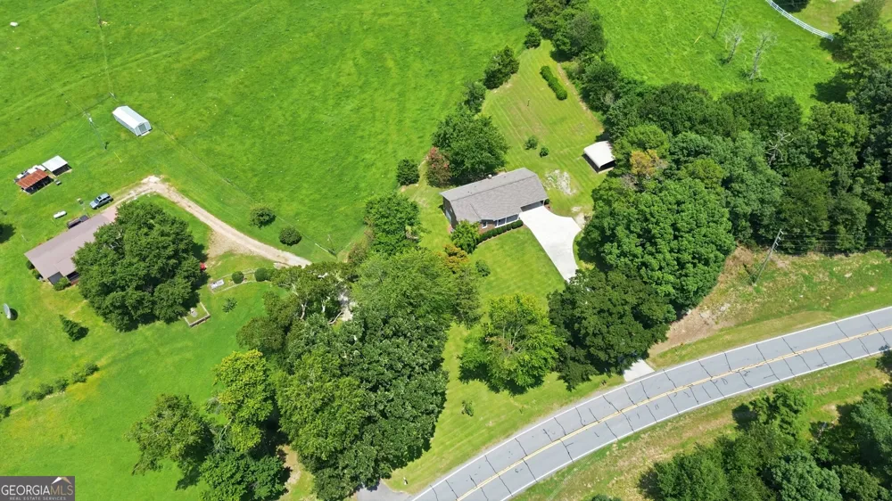 3863 Highway 105 Baldwin, GA 30511