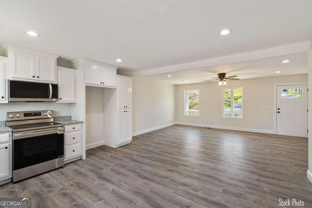 350 Grand Oak LN Dahlonega, GA 30533