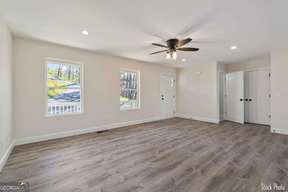 350 Grand Oak LN Dahlonega, GA 30533