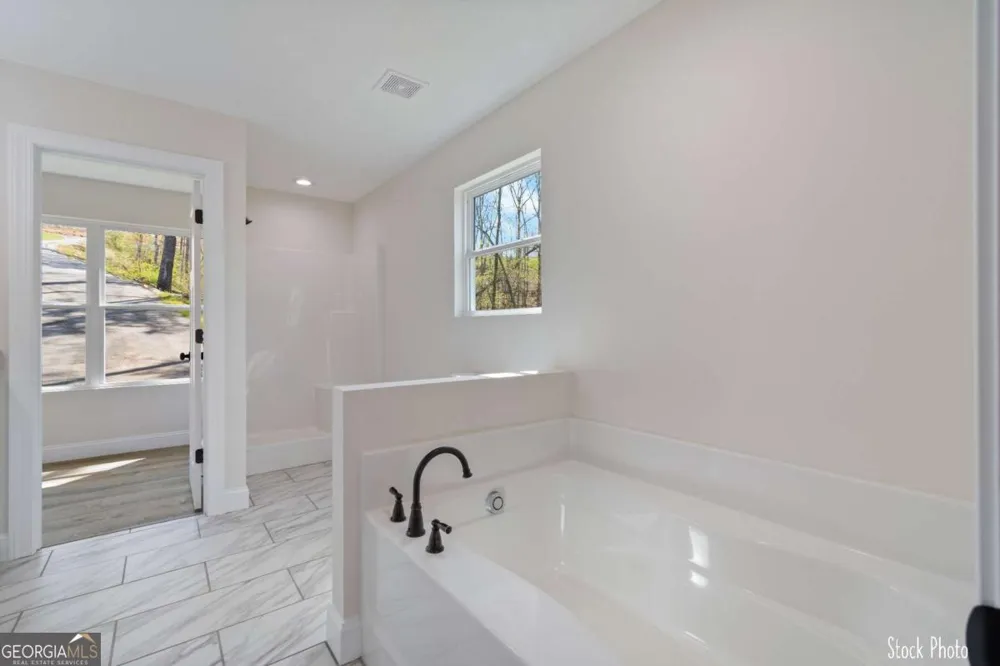 350 Grand Oak LN Dahlonega, GA 30533