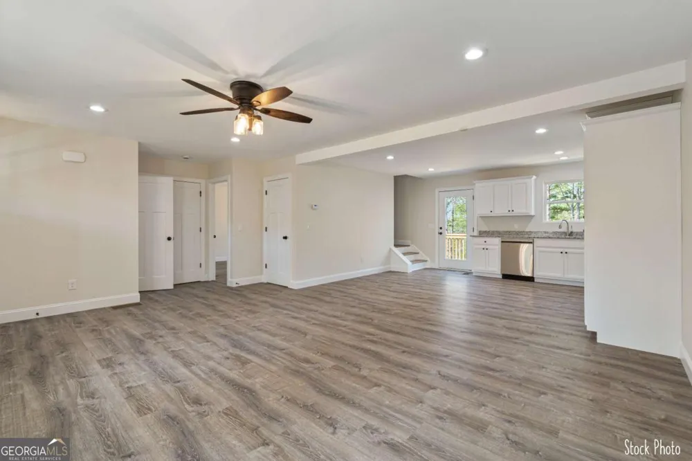 350 Grand Oak LN Dahlonega, GA 30533