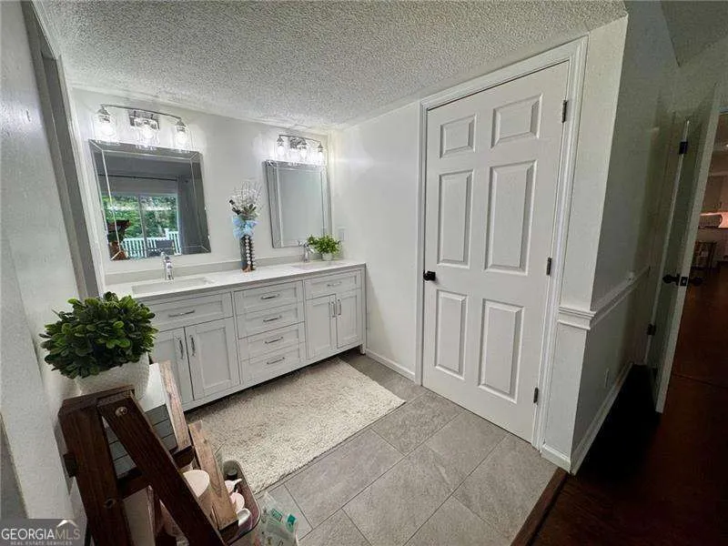 4205 Loftwood DR Dalton, GA 30710