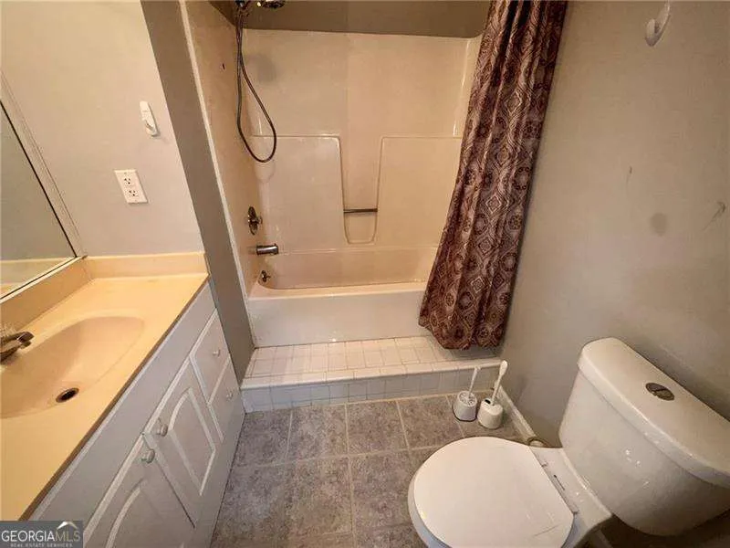 4205 Loftwood DR Dalton, GA 30710