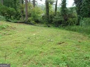 411 Safari CIR Stone Mountain, GA 30083