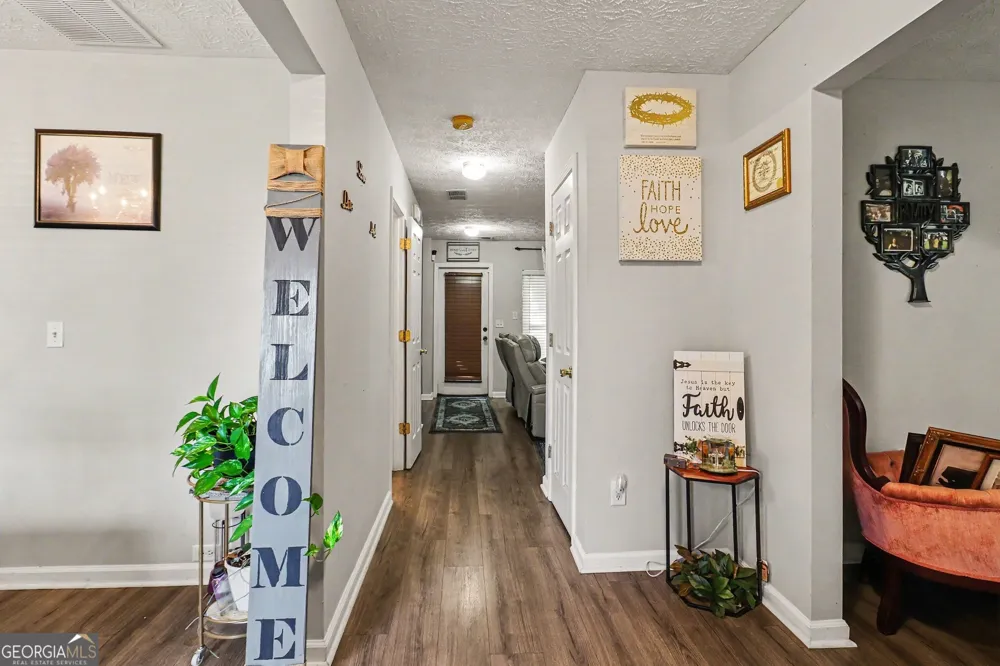 8280 Mayfern DR Fairburn, GA 30213