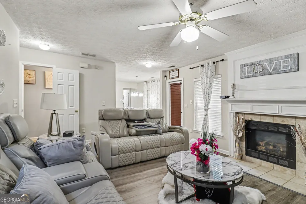 8280 Mayfern DR Fairburn, GA 30213