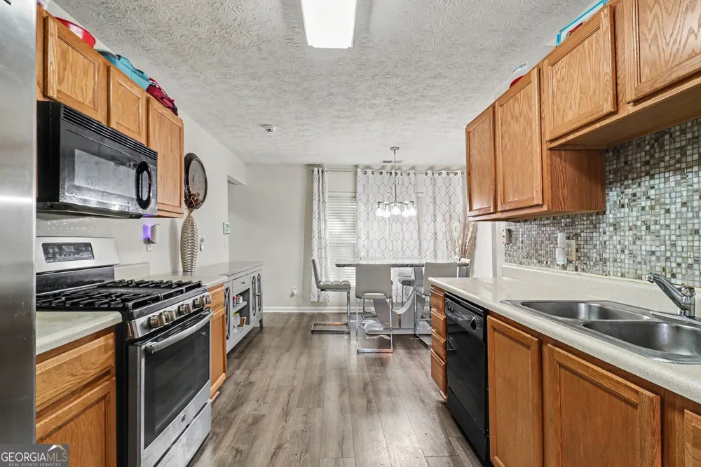 8280 Mayfern DR Fairburn, GA 30213