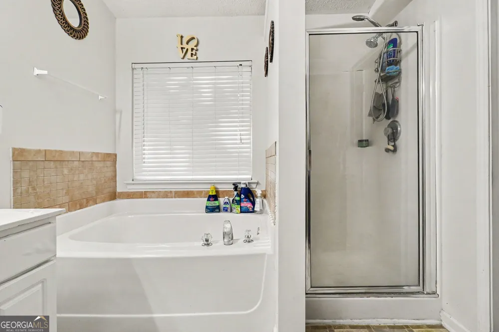 8280 Mayfern DR Fairburn, GA 30213