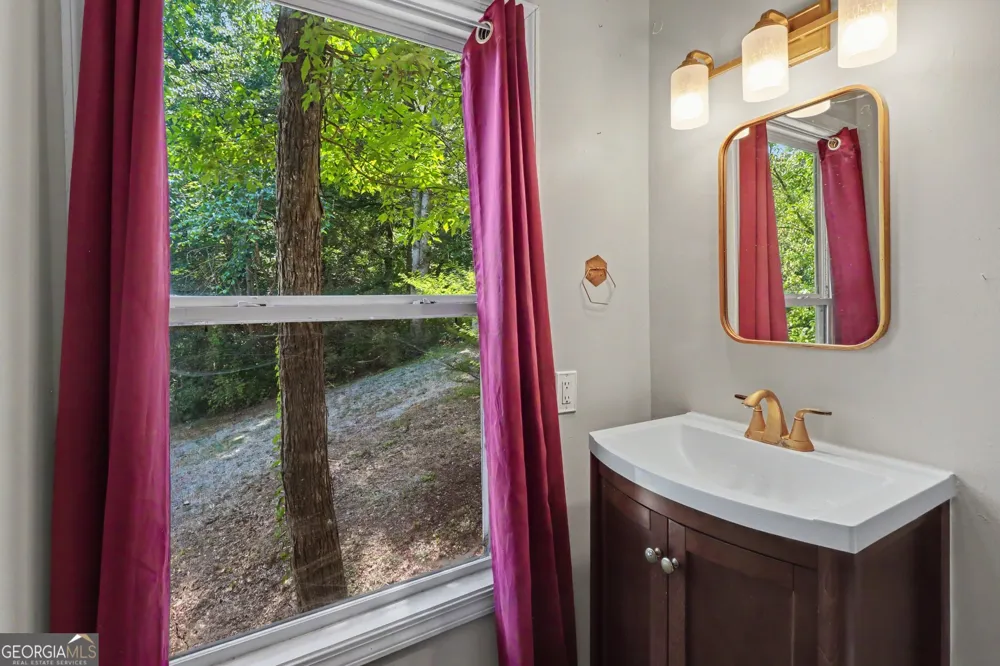 374 Seab Green RD Cedartown, GA 30125