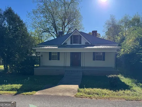 313 Carter ST