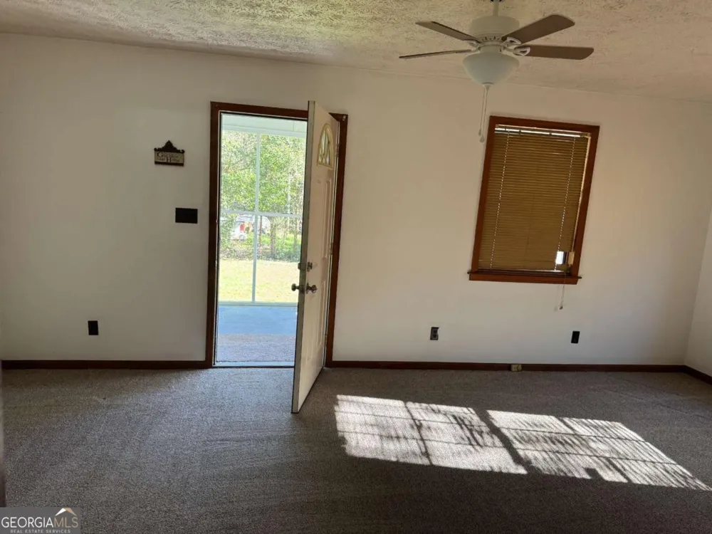 313 Carter ST Greenville, GA 30222