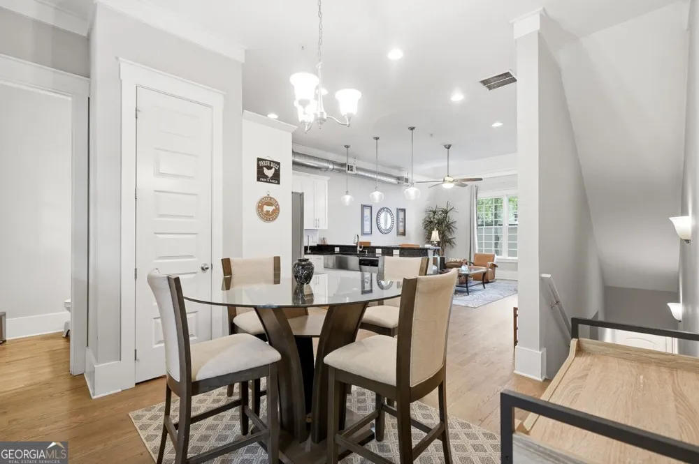 3371 Dogwood DR Hapeville, GA 30354