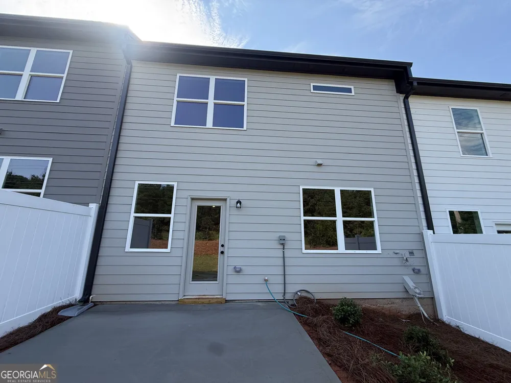 291 Brook Landing CIR Auburn, GA 30011