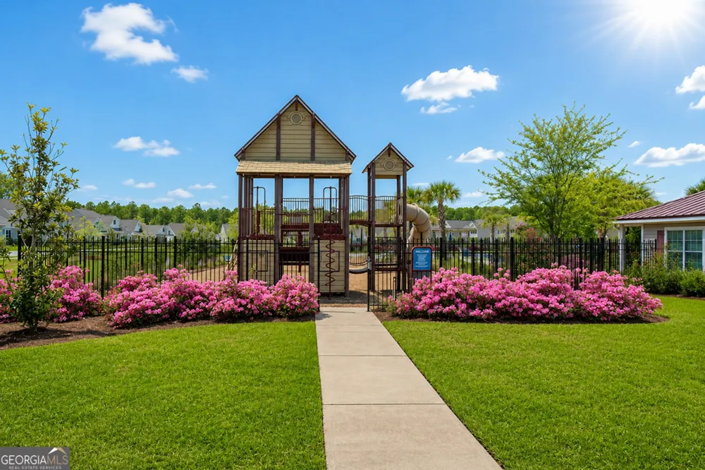 91 Fairgreen ST Savannah, GA 31407