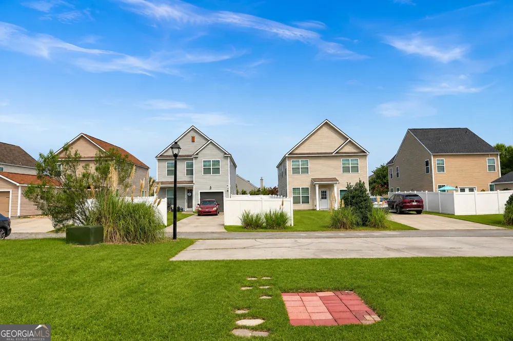 91 Fairgreen ST Savannah, GA 31407