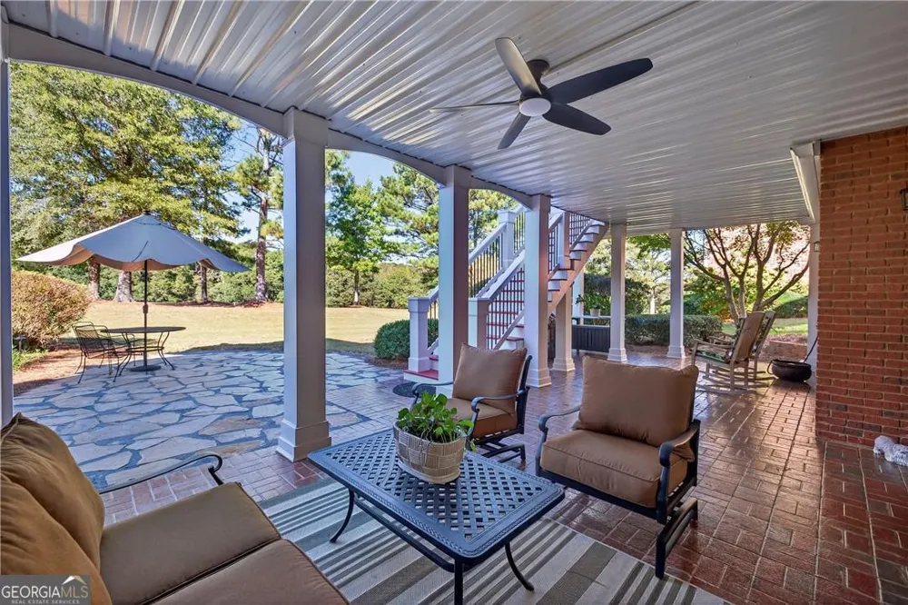 675 Garden CIR Statham, GA 30666