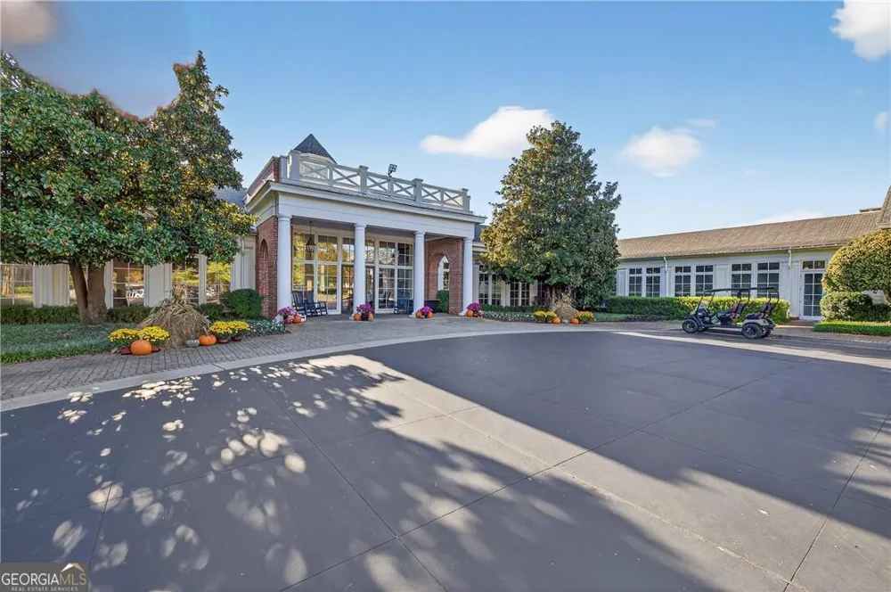 675 Garden CIR Statham, GA 30666