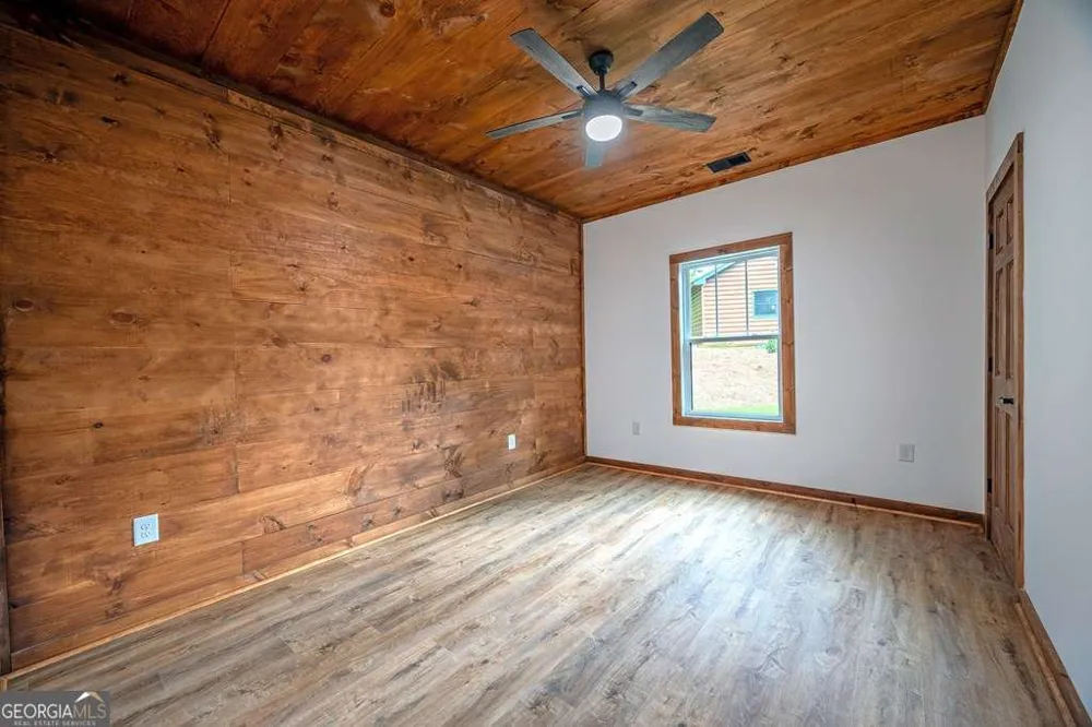 25 Katie Haven RD Morganton, GA 30560