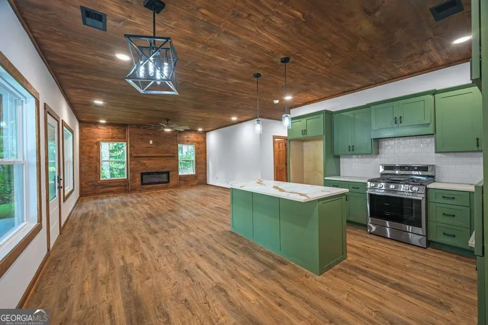 25 Katie Haven RD Morganton, GA 30560