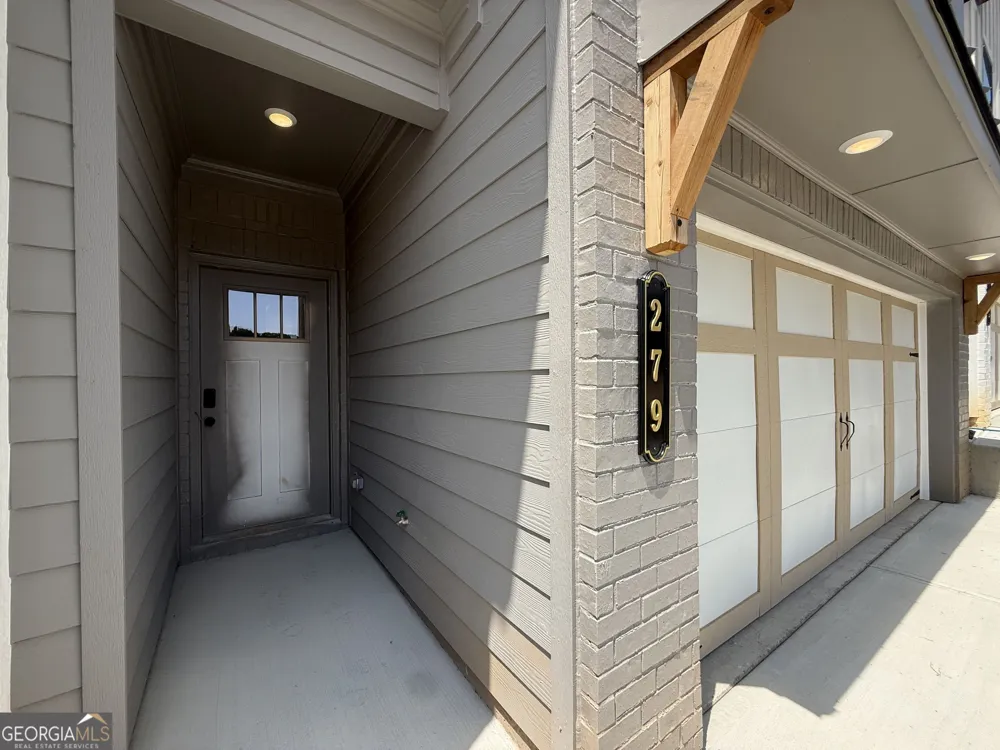 279 Brook Landing CIR Auburn, GA 30011