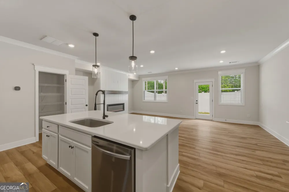 279 Brook Landing CIR Auburn, GA 30011