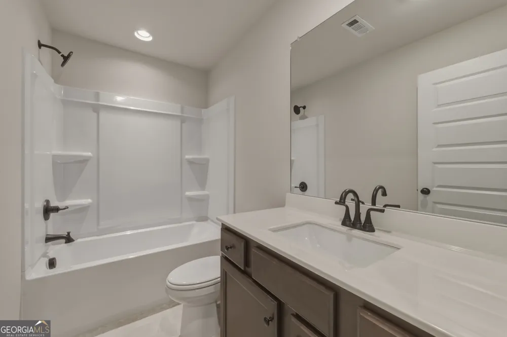 279 Brook Landing CIR Auburn, GA 30011
