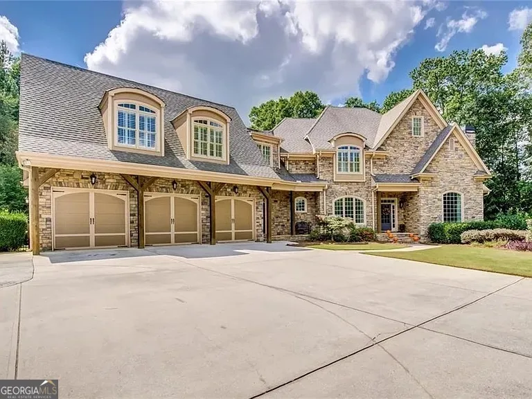 4740 Highland Point DR Auburn, GA 30011