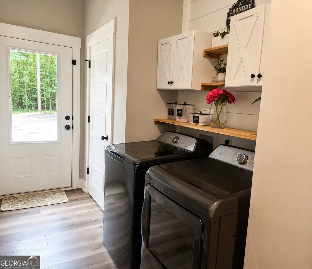 521 Borders Commerce, GA 30530