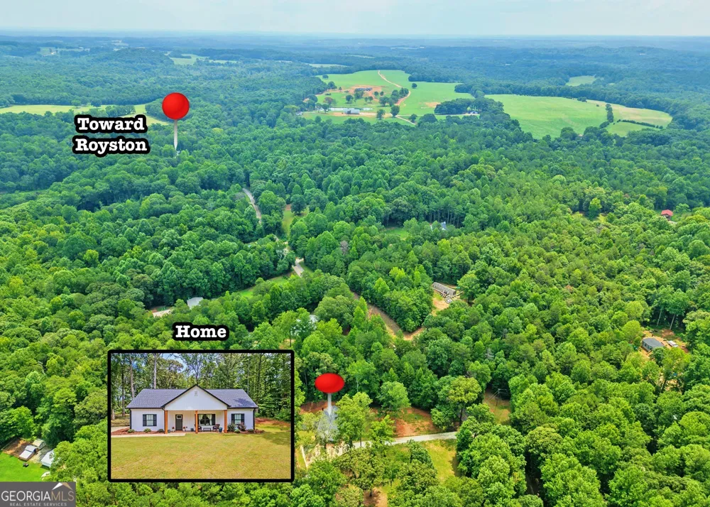 521 Borders Commerce, GA 30530