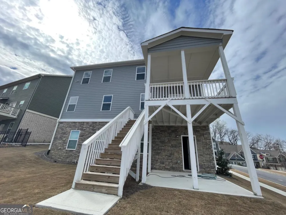 7214 Whitewater DR Flowery Branch, GA 30542