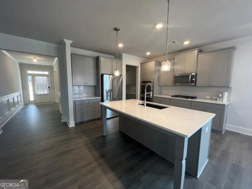 7214 Whitewater DR Flowery Branch, GA 30542