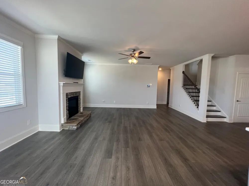 7214 Whitewater DR Flowery Branch, GA 30542