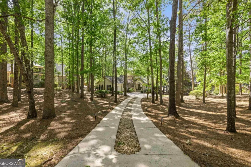 129 Barrington Hall DR Eatonton, GA 31024