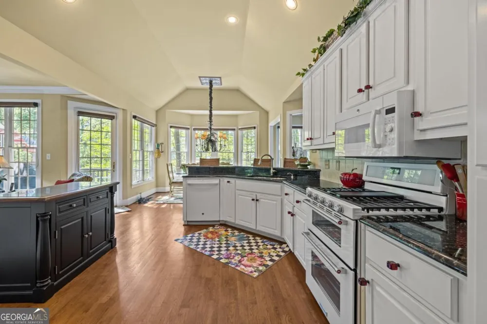 129 Barrington Hall DR Eatonton, GA 31024