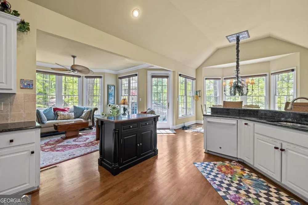 129 Barrington Hall DR Eatonton, GA 31024