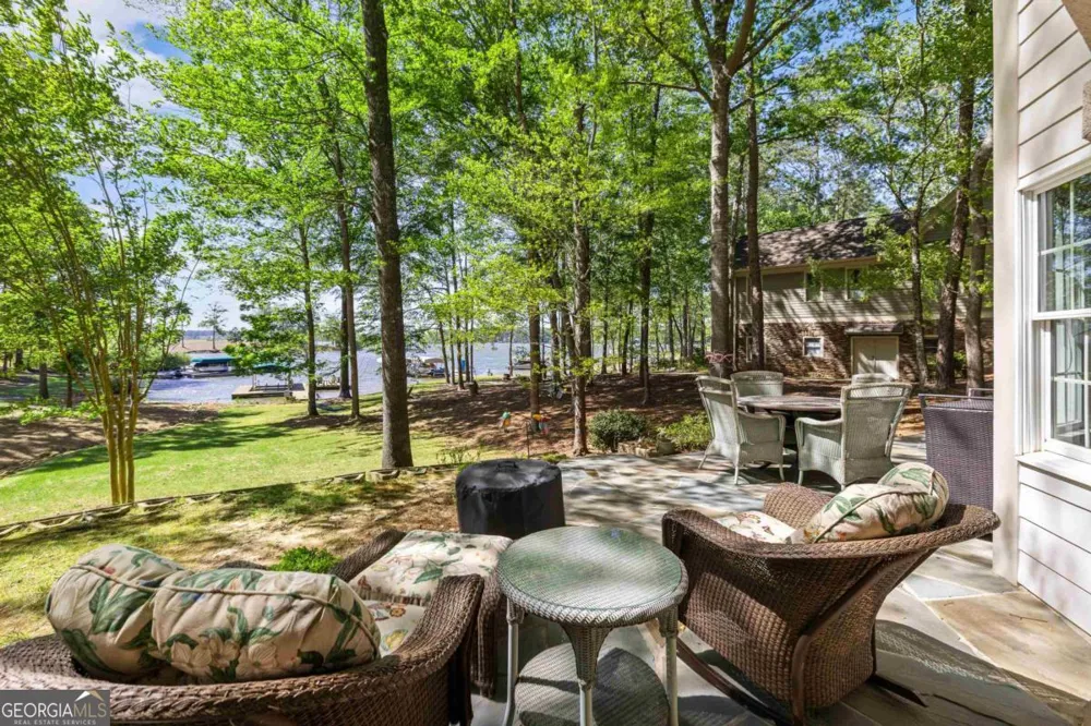 129 Barrington Hall DR Eatonton, GA 31024