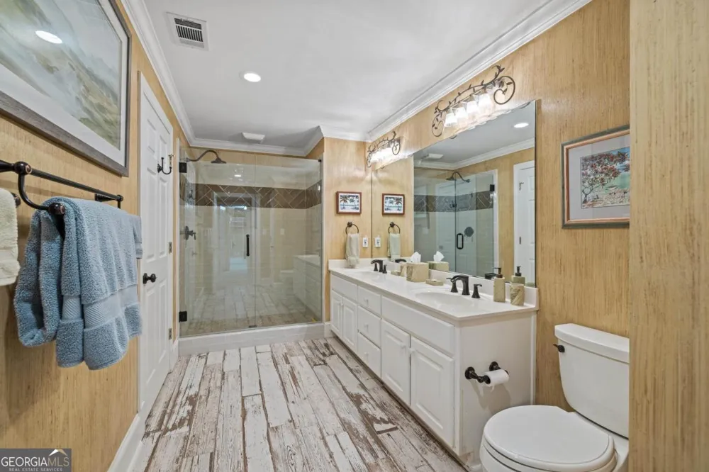 129 Barrington Hall DR Eatonton, GA 31024