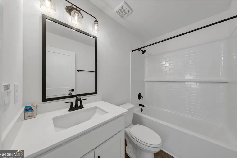 146 Chaucer LN Carrollton, GA 30117