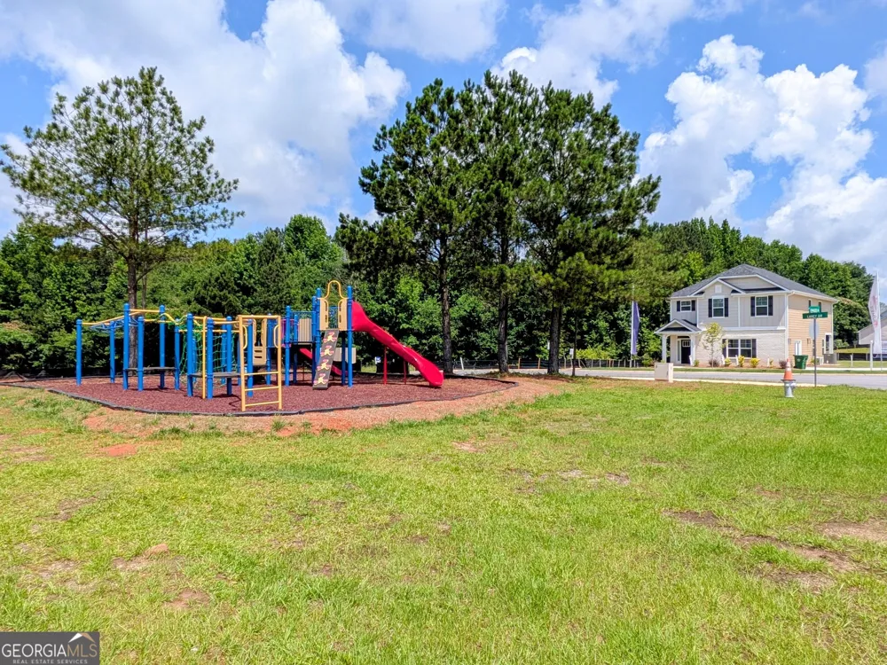146 Chaucer LN Carrollton, GA 30117