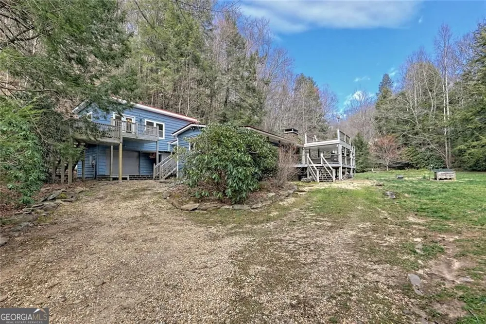 2960 Tate City RD Hayesville, NC 28904