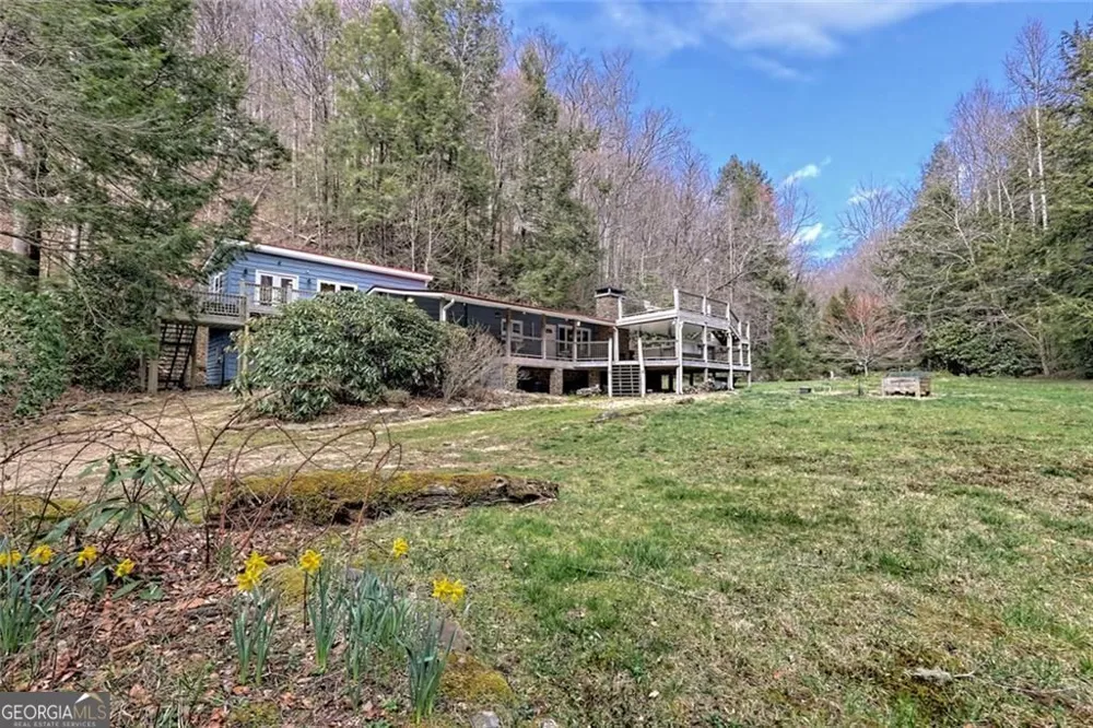 2960 Tate City RD Hayesville, NC 28904